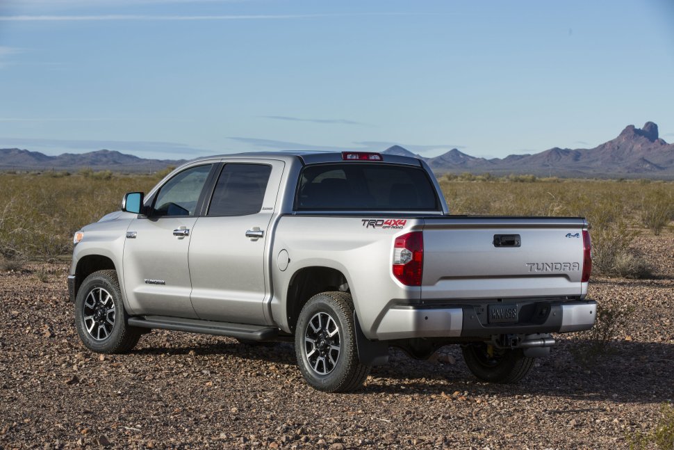 Toyota Tundra las especificaciones técnicas y el consumo de combustible